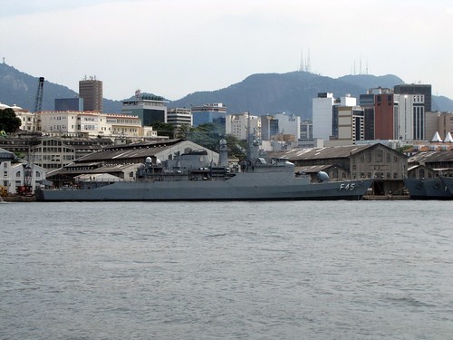 Brasil envia quinta-feira navio com 300 militares para missão de paz no Líbano