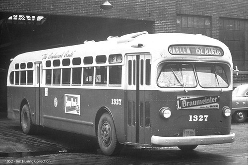 The Chicago Transit Authority in the year of 1952. Chicago Illinois USA. From the internet site Northern California Bus Fans.com  www.norcalbusfans.com by Eddie from Chicago