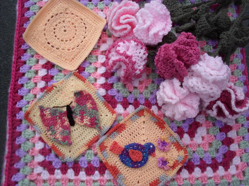 'Circle of Friends' (Top) 'Spring Challenge' Butterly and Birdie! Gorgeous Squares arien156! Don't you just love these Squares! :)