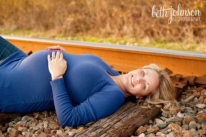 tallahassee maternity session on train tracks