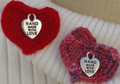2 tiny hearts handmade with love