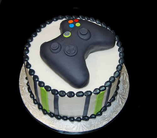 game birthday cakes