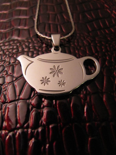 teapot necklace