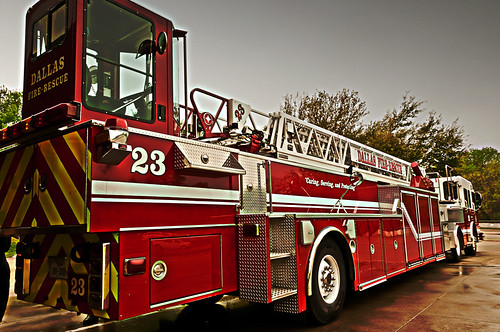 Dallas Fire Station 23 by yogiRon