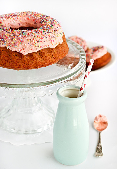 strawberry_donut_cake-2