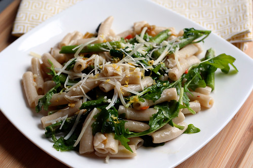 Spicy Spring Pasta with Roasted Asparagus and Baby Arugula (Gluten-Free) 