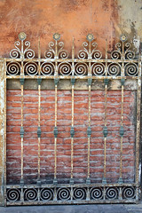 Bologna gate
