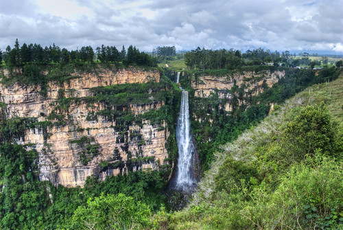 Salto del Duende by Fred Fraces