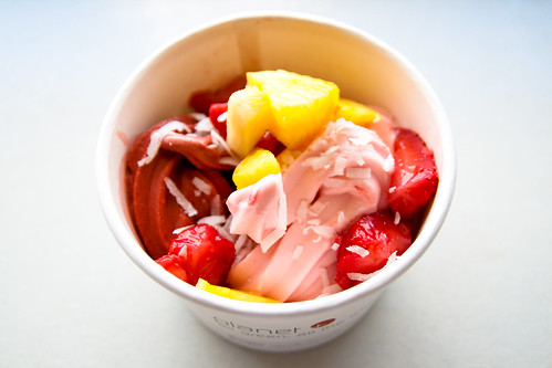 Strawberry and Cupcake Frozen Yogurt at Yum