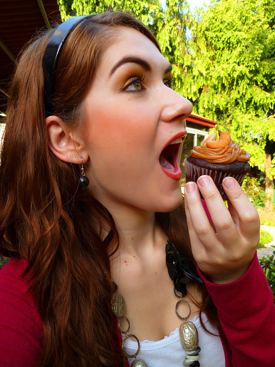 03 March 29 - Chocolate Cupcakes with Peanut Butter Icing (8)