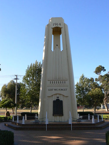 Cenotaph, Griffith