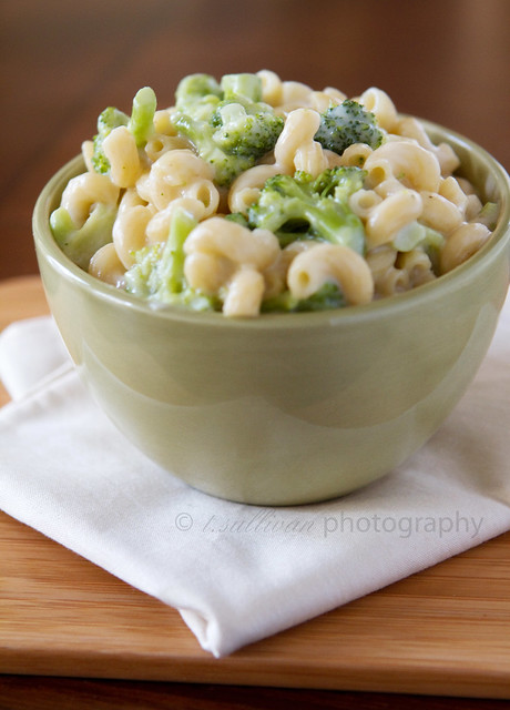 Broccoli and White Cheddar Mac and Cheese