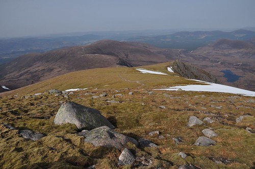 The ridge down from Sgoran Dubh Mor