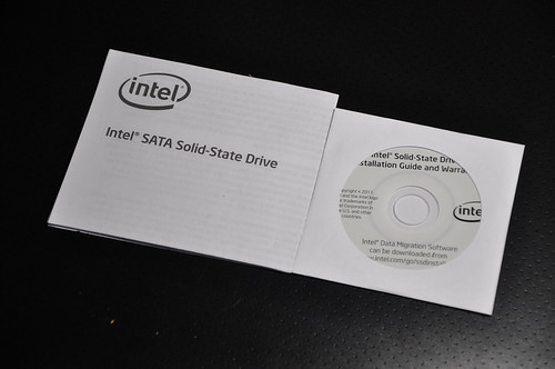 Intel SSD 320_009