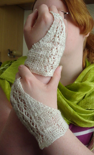 Handknit handmade silk typing gloves mawata knitting
