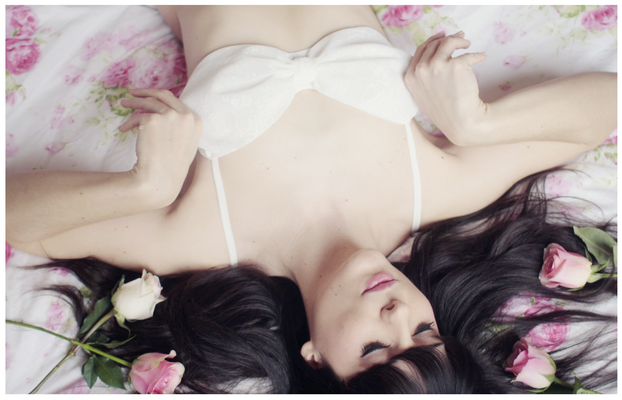 The cherry blossom girl pour Etam lingerie 06