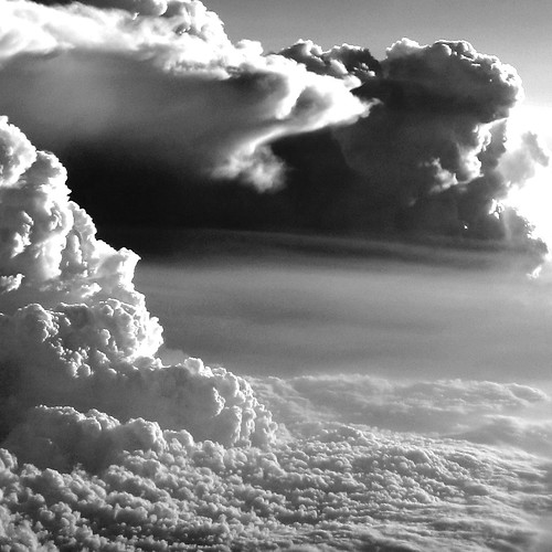 フリー写真素材|自然・風景|雲|モノクロ写真|