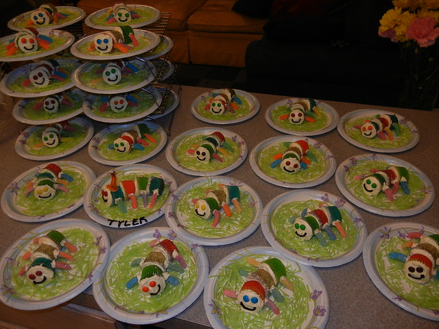 30 catepiller mini-cupcakes! yikes!