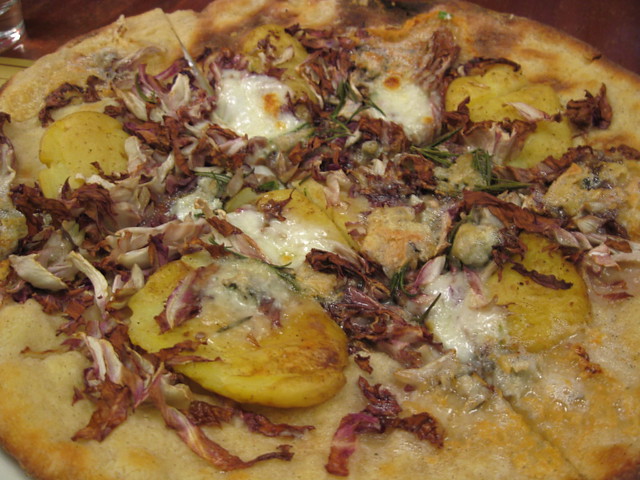 Pizza w. Gorgonzola dolce, fingerling potatoes, radicchio & rosemary