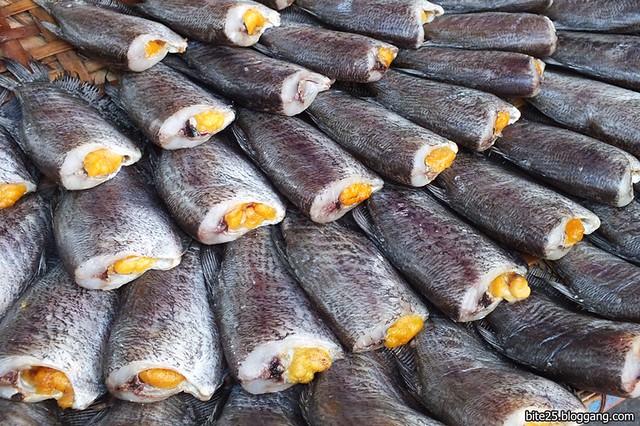 Դ Dried Salted Fish