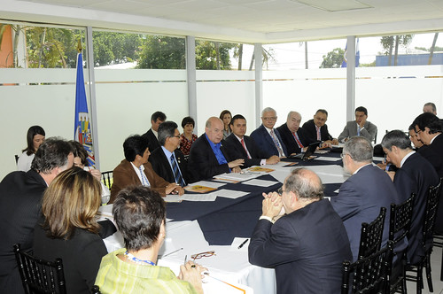 Secretary General Meets with SICA Representatives