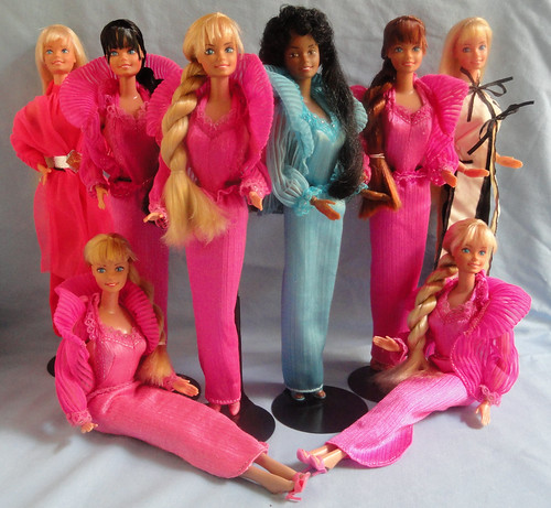 Beauty Secrets Barbie Group