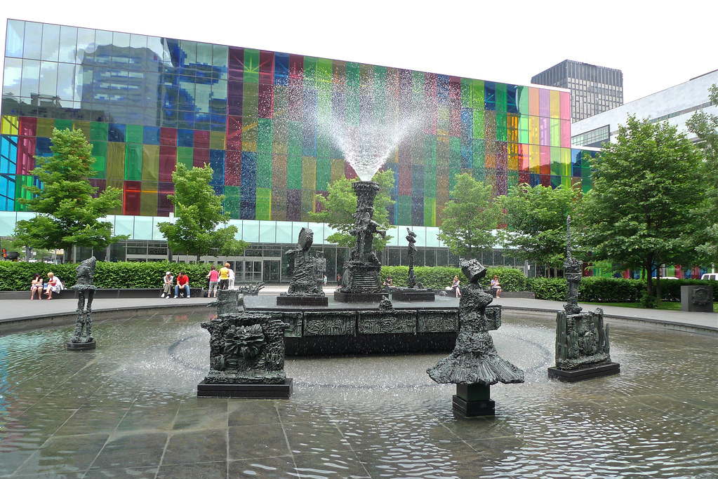 Copyright Photo: Place Jean-Paul-Riopelle: Fountain Montreal by Montreal Photo Daily, on Flickr