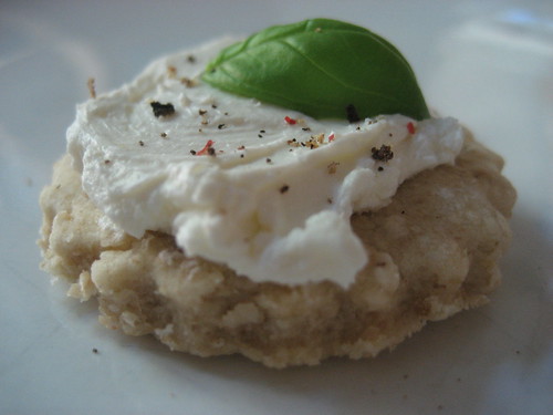 Oatcake with cream cheese, pepper & basil