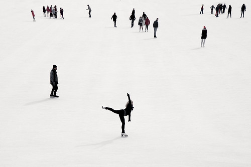 Ice skating ©  hernanpba