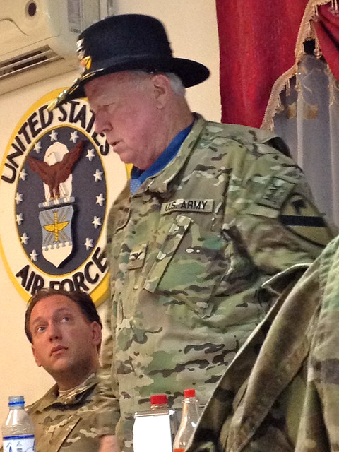 215th MP soldiers meet with Army legend