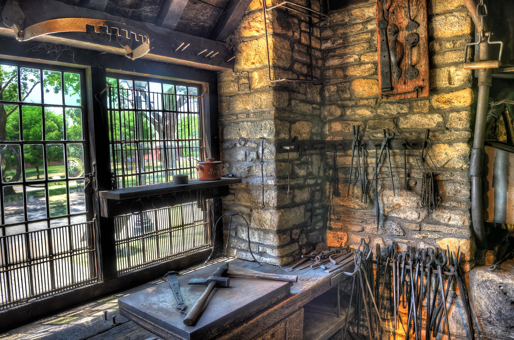 Inside the blacksmith's shop / 古老的打鐵舖內