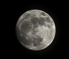Moon 5th April 2012