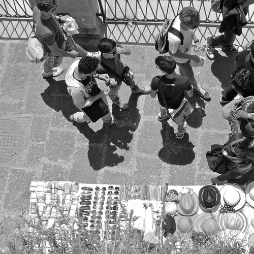 Delinquenti ai mercatini ©  specchio.nero