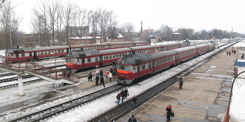 RZD D1 class DMU at Uzlovaya station ©  trolleway