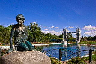 Parque Europa - La Sirenita y el Tower Bridge