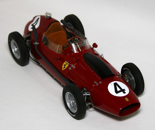 In scala 1 18 Ferrari 246 F1 1958 Cobra Daytona Rolling Wood Trellis 1964