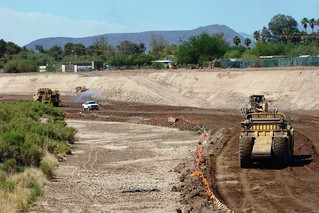 20140523 Work on the the Paseo de las Iglesias Project in the Santa Cruz River Bed