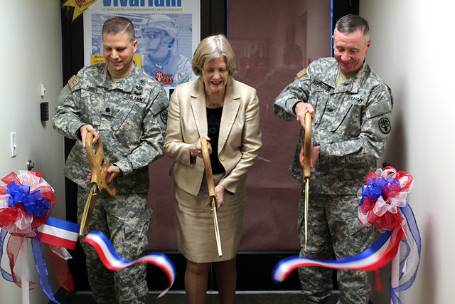 New Research Facility Opens at USAMRMC