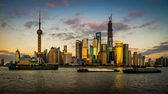 Huangpu Curve (Rob-Shanghai) Tags: china sky colour tower skyscraper river boats asia cityscape shanghai panoramic pearl  pudong ifc bund jinmao huangpu cv21mmf4 leicam9