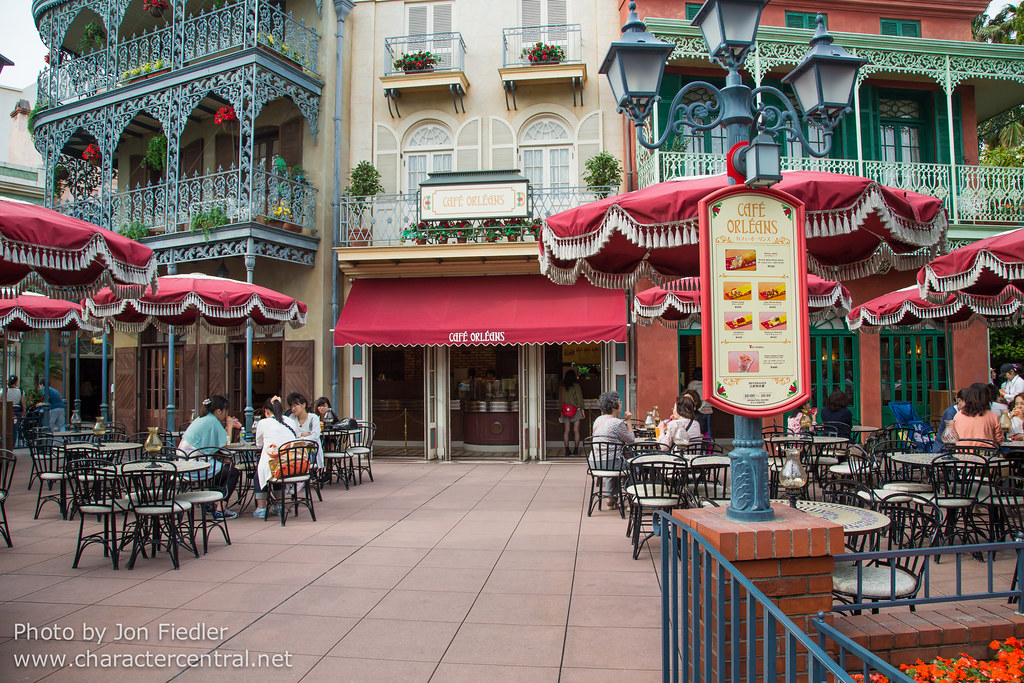 Cafe Orleans at Disney Character Central