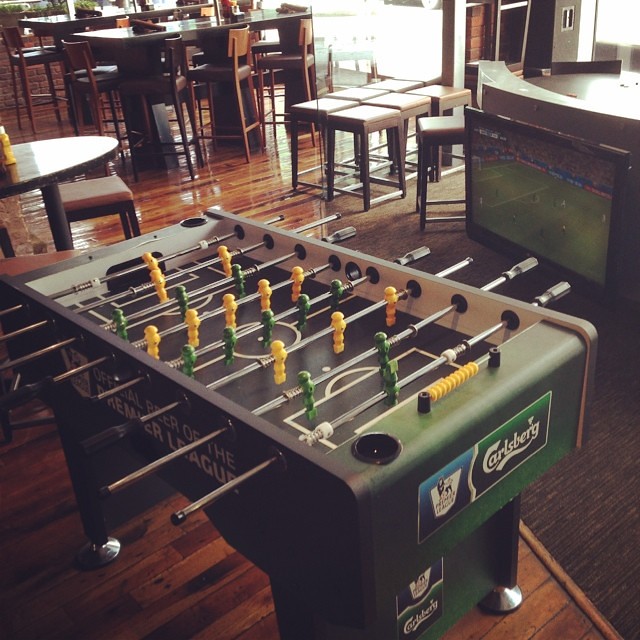 Saw this Carlsberg branded foosball table using their #EPL IP at a sports bar yesterday. #sportsbiz