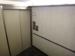 dillards,elevator