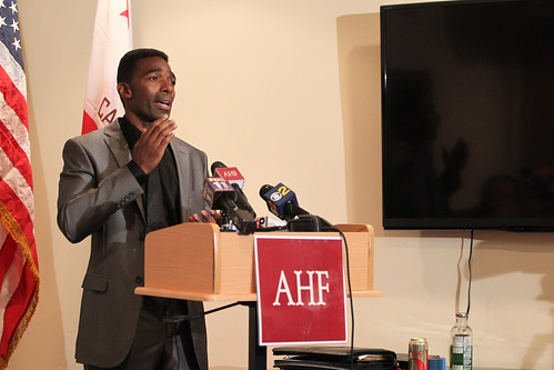AHF: أربعة من ممثلي أفلام البالغين المصابين حديثًا بفيروس نقص المناعة البشرية يلتقون بالصحافة ، صناعة الانفجار ، مقاطعة لوس أنجلوس