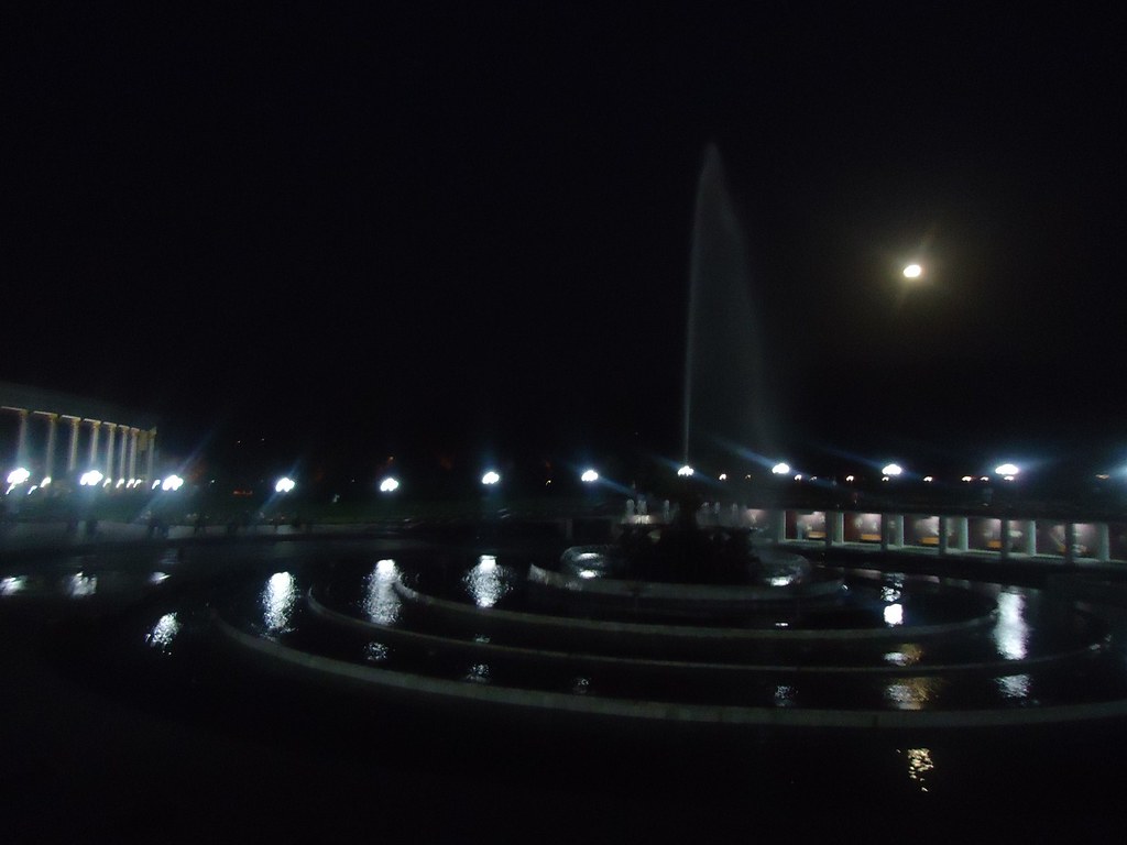 : Night President Park, Almaty