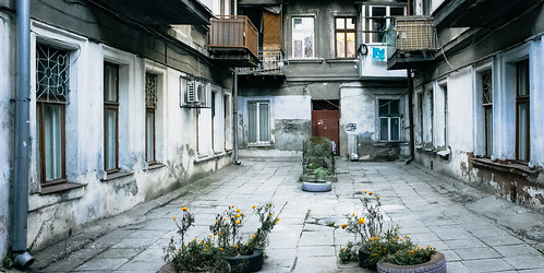 A yard off Velyka Arnautska street, Odessa ©  Tony