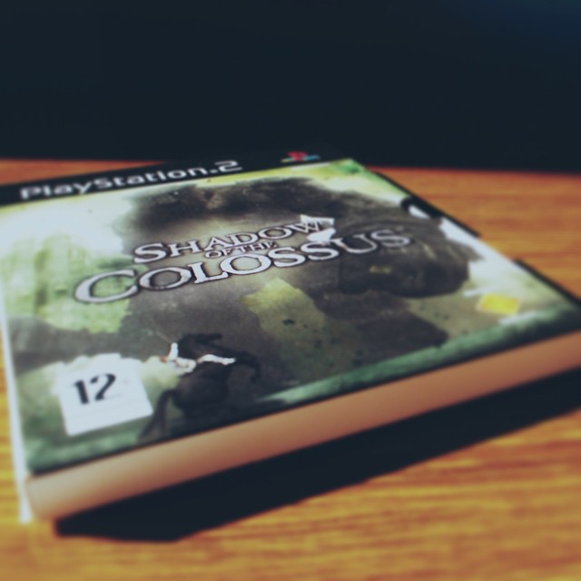 Whit The Last Guardian finally being released next year, I guess Ill play this to get a preview of what is coming 💭🎮 #shadowofthecolossus #playstation2 #thelastguardian #embuscadapergunta