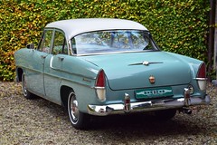 Simca Versailles V8 (1956).