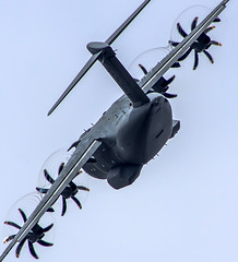 A400 performing his demo at Farnborough • <a style="font-size:0.8em;" href="http://www.flickr.com/photos/125767964@N08/14582930088/" target="_blank">View on Flickr</a>
