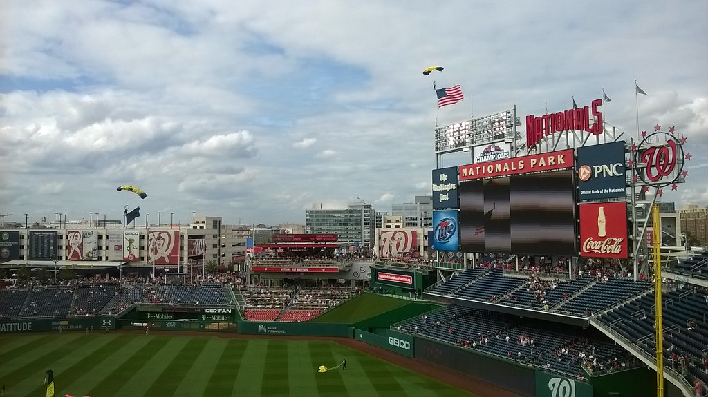 : Leap Frogs arrive at Nationals Park