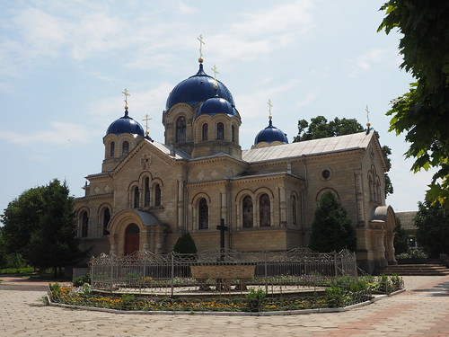 Noul Neamts monastery is located 5 km from Tiraspol city in the village of Chitcani. ©  Clay Gilliland